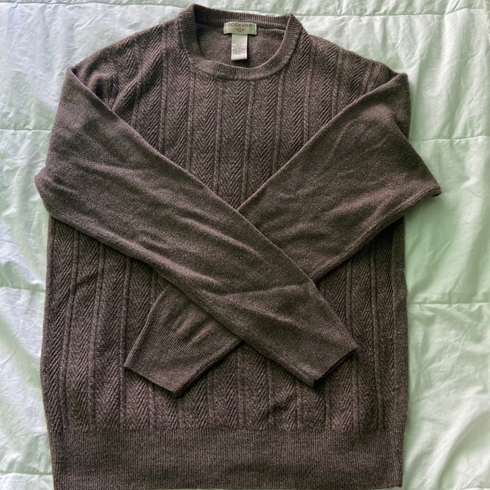 Sweater - Picture 1 of 2
